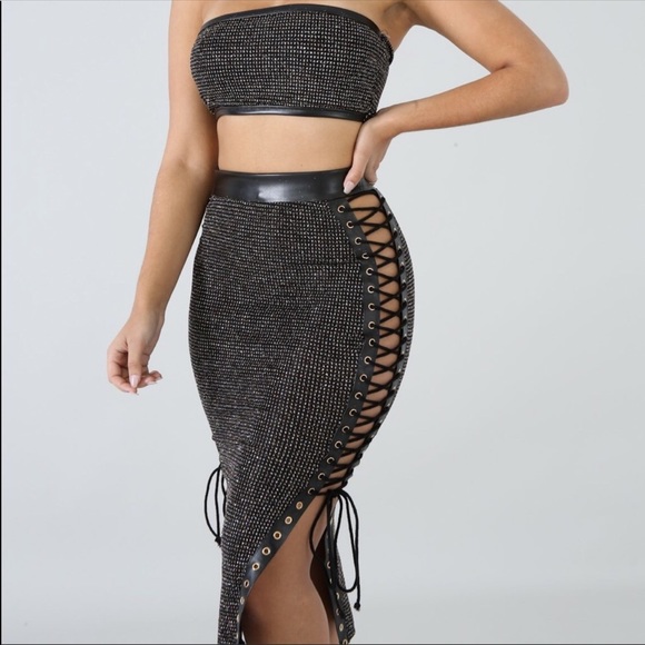 Bandeau Top & Maxi High Waist Lace up Skirt Set - Picture 4 of 8